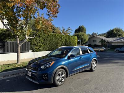 2020 Kia Niro LX - Photo 1 - Studio City, CA 91604