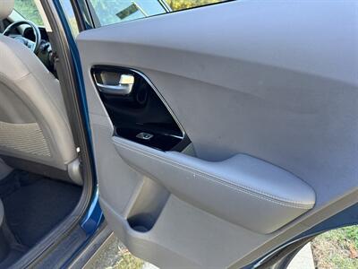 2020 Kia Niro LX - Photo 56 - Studio City, CA 91604