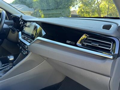 2020 Kia Niro LX - Photo 47 - Studio City, CA 91604