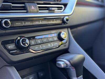 2020 Kia Niro LX - Photo 16 - Studio City, CA 91604