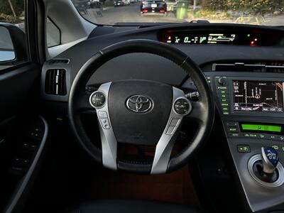 2012 Toyota Prius Plug-in Hybrid   - Photo 10 - Studio City, CA 91604