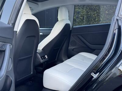 2021 Tesla Model 3 Long Range   - Photo 31 - Studio City, CA 91604