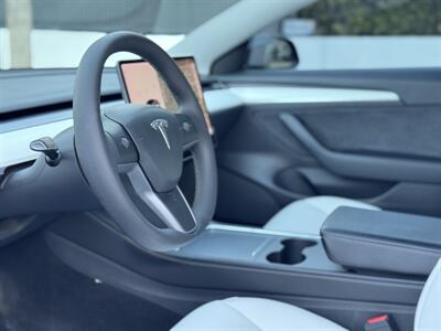 2021 Tesla Model 3 Long Range   - Photo 25 - Studio City, CA 91604