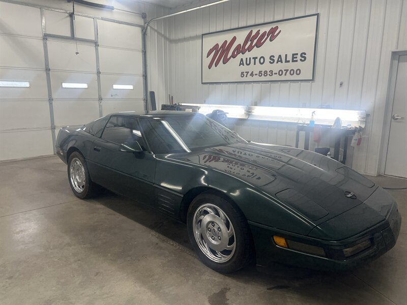 1993 Chevrolet Corvette   - Photo 1 - Monticello, IN 47960