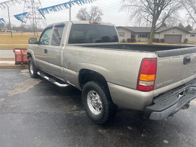 2002 Chevrolet Silverado 2500 4dr Extended Cab   - Photo 2 - Monticello, IN 47960