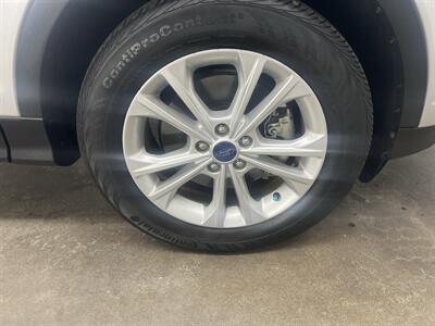 2017 Ford Escape SE - Photo 13 - Monticello, IN 47960