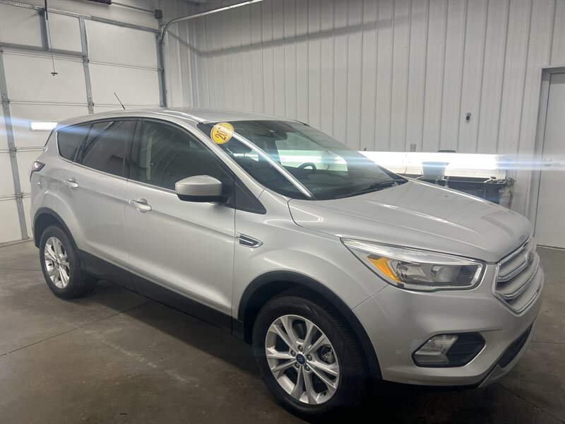 2017 Ford Escape SE   - Photo 1 - Monticello, IN 47960