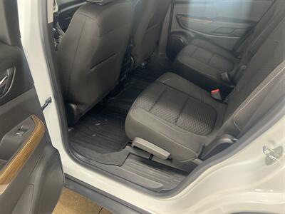 2018 GMC Acadia SLE-2   - Photo 8 - Monticello, IN 47960