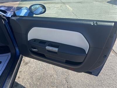 2011 Dodge Challenger SRT8 392 - Photo 7 - Monticello, IN 47960
