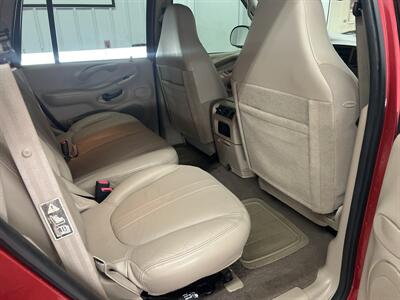 2002 Ford Expedition Eddie Bauer   - Photo 10 - Monticello, IN 47960