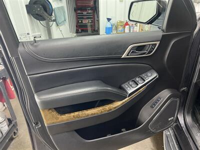 2016 GMC Yukon XL Denali - Photo 5 - Monticello, IN 47960