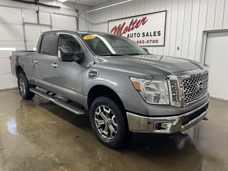 2017 Nissan Titan XD Platinum Reserve  