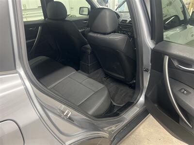 2005 BMW X3 2.5i   - Photo 10 - Monticello, IN 47960