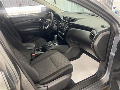 2018 Nissan Rogue Sport S   - Photo 12 - Monticello, IN 47960