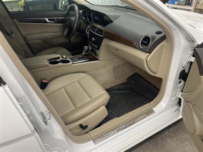 2013 Mercedes-Benz C 300 Sport 4MATIC   - Photo 12 - Monticello, IN 47960