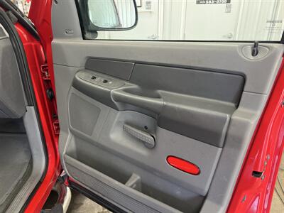 2006 Dodge Ram 2500 ST - Photo 11 - Monticello, IN 47960