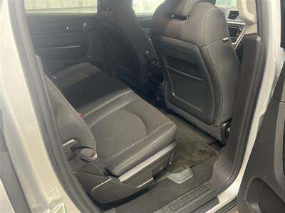 2015 GMC Acadia SLE-1   - Photo 10 - Monticello, IN 47960