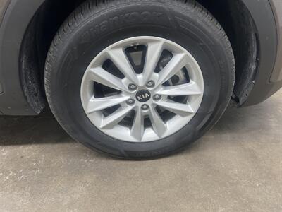 2019 Kia Sorento LX V6   - Photo 13 - Monticello, IN 47960