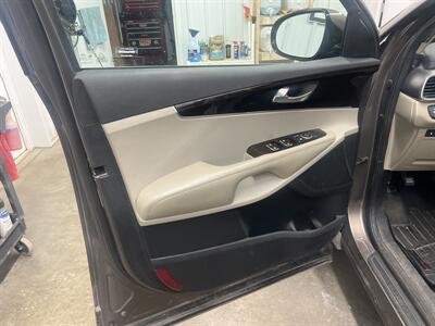 2019 Kia Sorento LX V6   - Photo 5 - Monticello, IN 47960