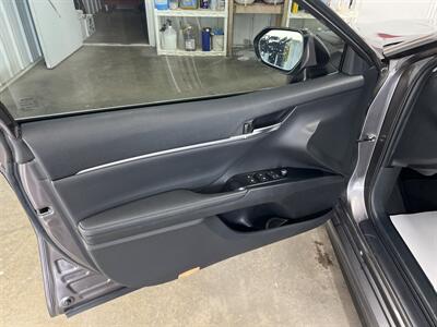 2020 Toyota Camry XSE   - Photo 5 - Monticello, IN 47960