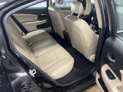 2013 Chrysler 200 Limited - Photo 10 - Monticello, IN 47960