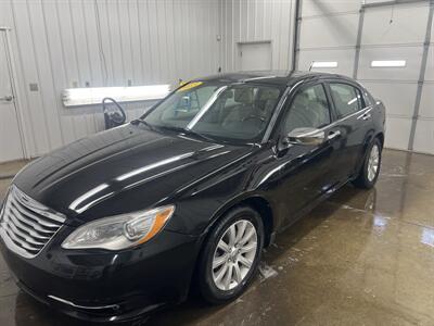 2013 Chrysler 200 Limited - Photo 2 - Monticello, IN 47960