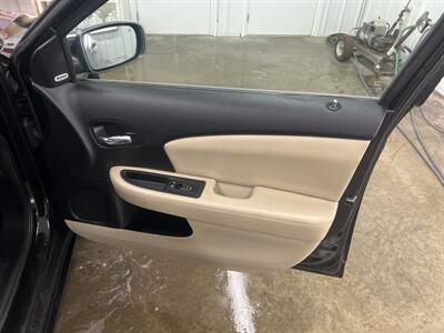 2013 Chrysler 200 Limited - Photo 11 - Monticello, IN 47960