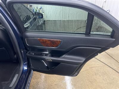 2017 Lincoln Continental Select - Photo 7 - Monticello, IN 47960