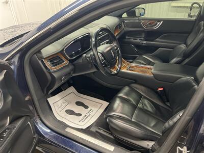 2017 Lincoln Continental Select - Photo 4 - Monticello, IN 47960