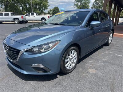 2014 Mazda Mazda3 i Touring   - Photo 2 - Monticello, IN 47960
