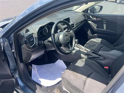 2014 Mazda Mazda3 i Touring   - Photo 6 - Monticello, IN 47960