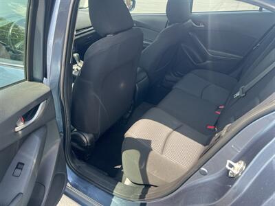 2014 Mazda Mazda3 i Touring   - Photo 8 - Monticello, IN 47960