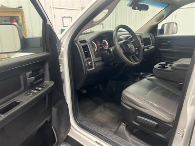 2016 RAM 3500 Tradesman 4x4   - Photo 5 - Monticello, IN 47960