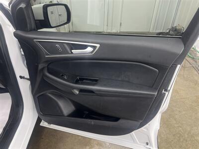 2019 Ford Edge SEL   - Photo 11 - Monticello, IN 47960