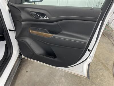 2020 GMC Acadia SLE   - Photo 11 - Monticello, IN 47960
