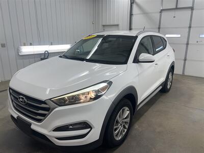 2017 Hyundai TUCSON SE   - Photo 2 - Monticello, IN 47960