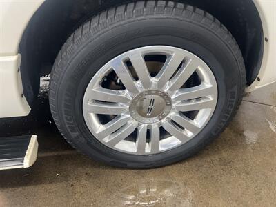 2007 Lincoln Navigator Luxury   - Photo 13 - Monticello, IN 47960