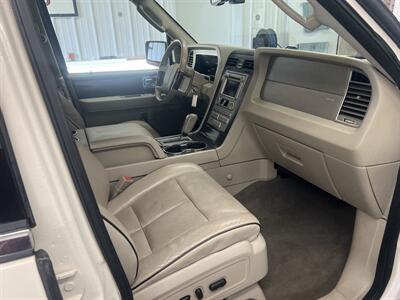 2007 Lincoln Navigator Luxury   - Photo 12 - Monticello, IN 47960