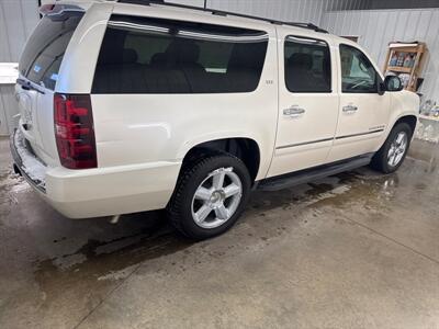 2014 Chevrolet Suburban LTZ 1500   - Photo 2 - Monticello, IN 47960