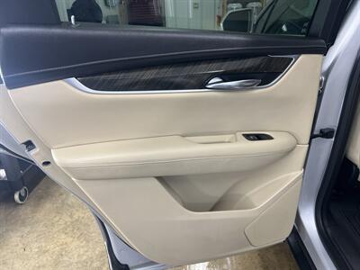 2017 Cadillac XT5   - Photo 7 - Monticello, IN 47960
