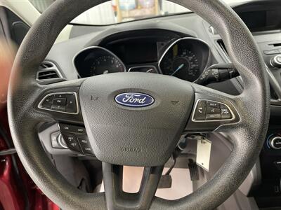 2018 Ford Escape SE   - Photo 9 - Monticello, IN 47960