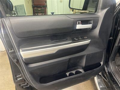 2014 Toyota Tundra SR5   - Photo 6 - Monticello, IN 47960