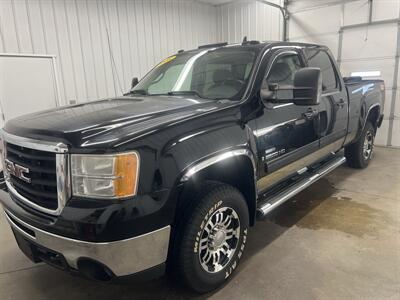 2008 GMC Sierra 2500 Work Truck   - Photo 2 - Monticello, IN 47960