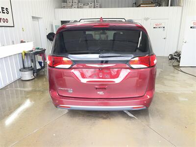 2020 Chrysler Pacifica Touring L Plus 35th   - Photo 4 - Monticello, IN 47960
