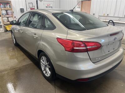 2015 Ford Focus SE   - Photo 3 - Monticello, IN 47960