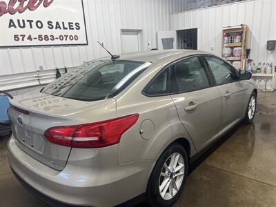 2015 Ford Focus SE   - Photo 4 - Monticello, IN 47960