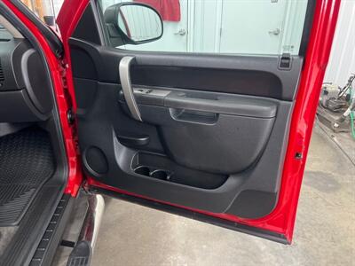 2011 Chevrolet Silverado 1500 LT   - Photo 9 - Monticello, IN 47960