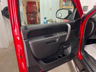 2011 Chevrolet Silverado 1500 LT   - Photo 5 - Monticello, IN 47960