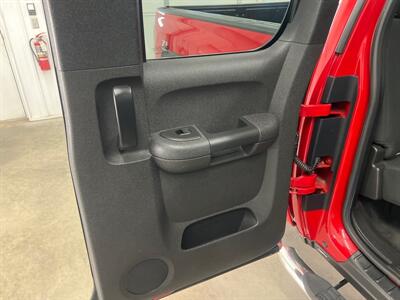 2011 Chevrolet Silverado 1500 LT   - Photo 11 - Monticello, IN 47960