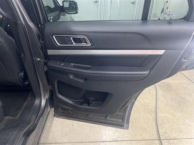 2017 Ford Explorer XLT   - Photo 9 - Monticello, IN 47960